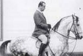 ENDAS Equitazione vi invita alla lettura : un viaggio a conoscere Nuno Oliveira … di diritto tra i grandi maestri dell’Arte Equestre