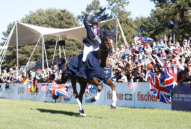 Pratoni 2022: Il titolo mondiale va alla 25enne esordiente britannica Ingham e i tifosi inglesi si commuovono nel ricordo di Elisabetta