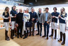 Fiammetta Cicogna a Pitti Immagine Uomo a fianco di U.S Polo ASSN.