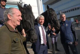 A Fieracavalli in visita il ministro dello Sport Abodi