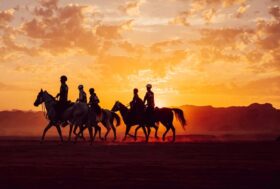 Fursan Cup 2024 al countdown: per il grande evento di endurance ad AlUla, in Arabia Saudita, riconfermato il team italiano di sistemaeventi.it 