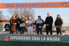 Super domenica all’Ippodromo SNAI La Maura con in programma il ‘Gran Premio Mario Locatelli’ e tanta animazione di carnevale per le famiglie e i bambini