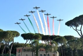 Piazza di Siena, l’emozione delle Frecce Tricolori, i vertici dello sport e lo spettacolo del Sold Out per la Coppa delle Nazioni