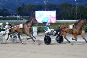 Sabato sera all’ippodromo Snai Sesana con le corse di trotto, l’animazione e l’intrattenimento.