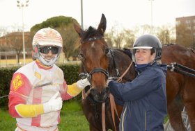 All’Arcoveggio successo nel centrale per Estasi Di No