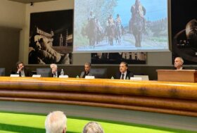 Turismo equestre e rigenerazione rurale: a Pisa lanciato il catalogo “Toscana con il Cavallo”