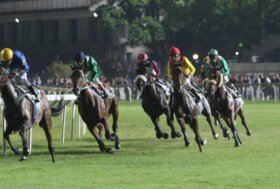 All’ippodromo Snai San Siro galoppo in notturna per un venerdì che si prepara alla super domenica con le Oaks D’italia